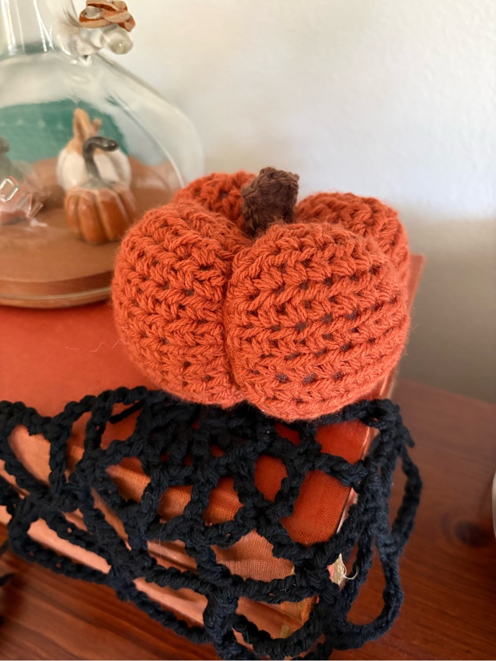 90s Vintage Halloween Pumpkin Small Orange Crochet